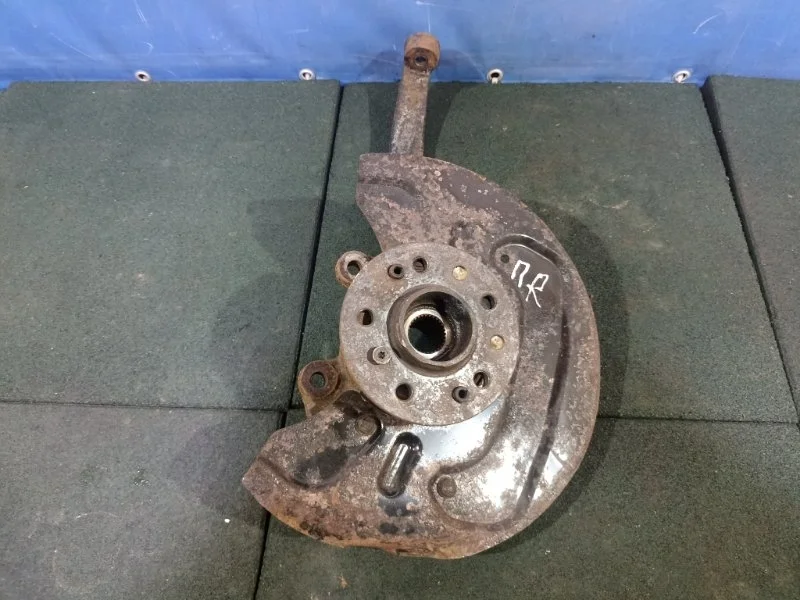 Кулак Mercedes-Benz Ml164 63 Amg 2006 A1643301020 6.2 156.980, передний правый