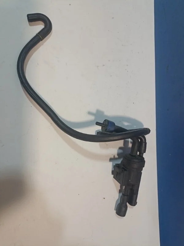 Клапан электромагнитный Mercedes-Benz Ml164 63 Amg 2006 0025401497 6.2 156.980