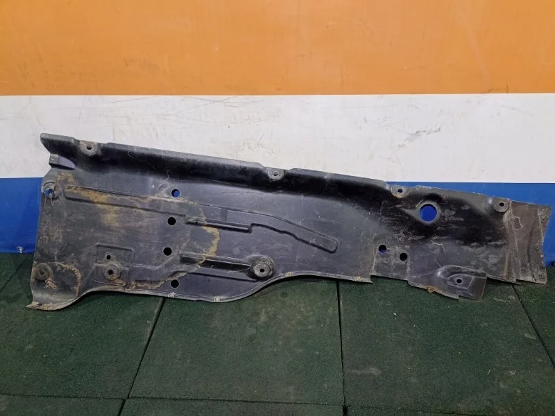 Защита антигравийная MERCEDES-BENZ ML164 63 AMG 2006 A1646190338 6.2 156.980, левая