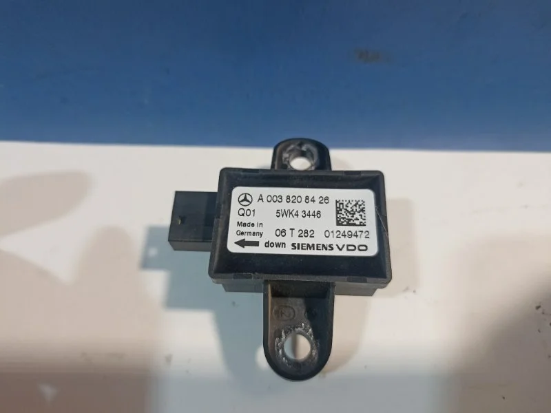 Датчик Airbag Mercedes-Benz Ml164 63 Amg 2006 A0038208426 6.2 156.980, задний правый