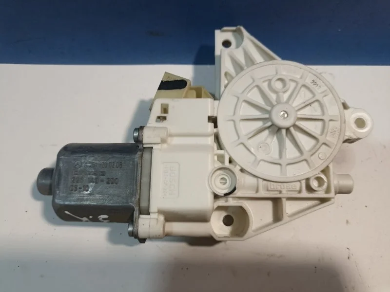 Моторчик стеклоподъемника Mercedes-Benz Ml164 63 Amg 2006 2518200208 6.2 156.980
