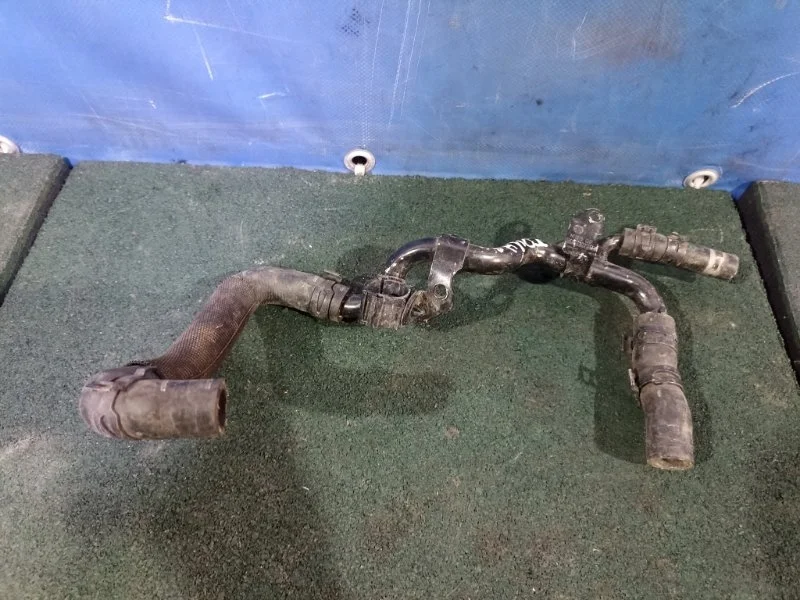 Трубка системы охлаждения Volkswagen Touran 2009 1K0121070BJ 1.4 CAV