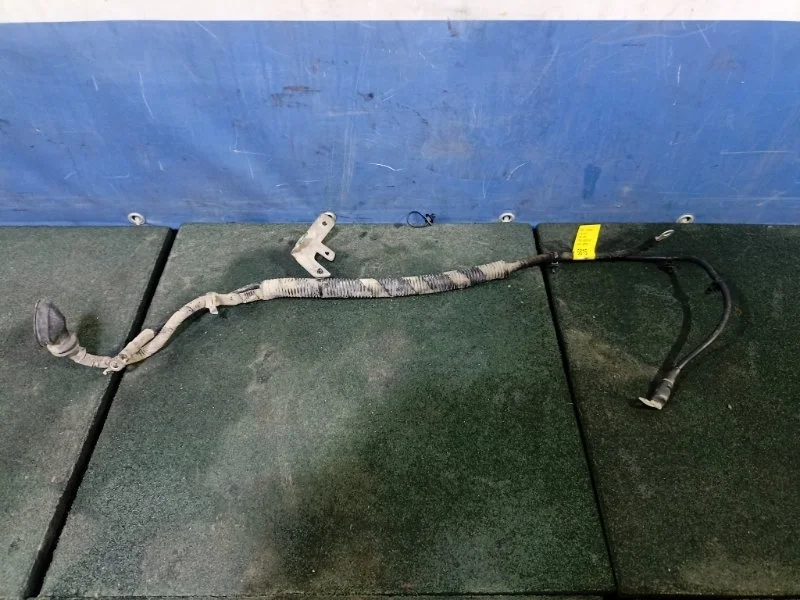 Клемма АКБ плюс Chevrolet Cobalt 2013 52055815 T250 1.5 B15D1