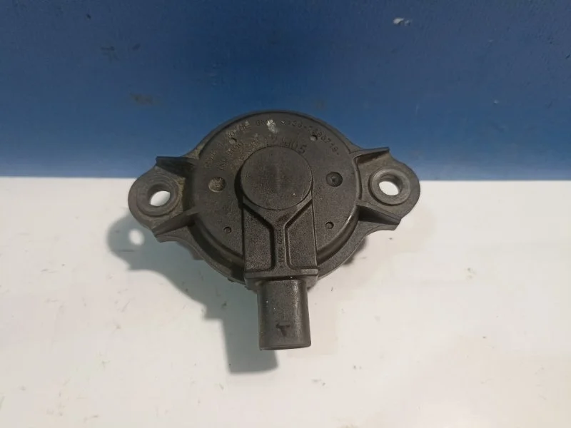 Клапан изменения фаз ГРМ Bmw 5-series 2011 11367593719 F10 N20B20A