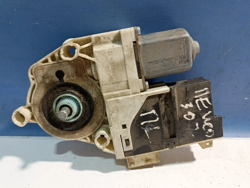 Моторчик стеклоподъемника Peugeot 307 2001-2008 9221N5, передний левый