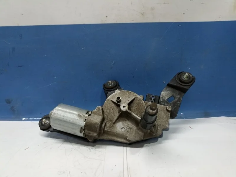 Моторчик стеклоочистителя Kia Picanto 2 2013 987001Y000 TA 1.0 G3LA, задний