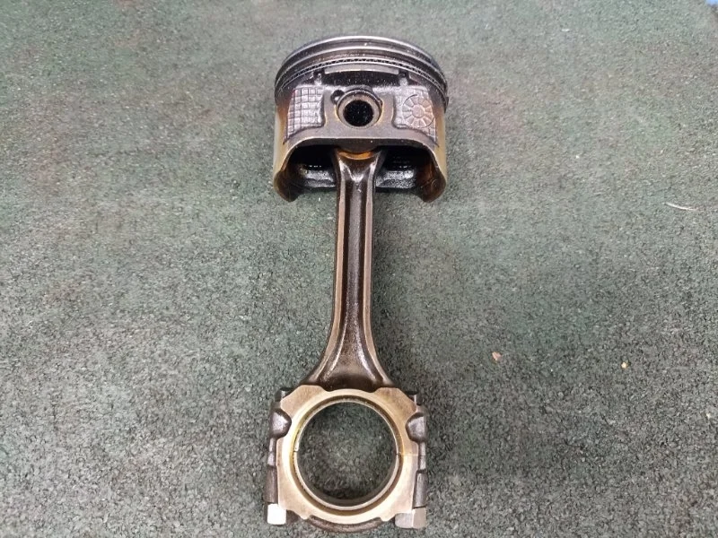 Поршень с шатуном Nissan Almera 2005 121004M500 N16 QG18DE