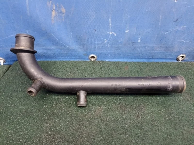 Трубка системы охлаждения Daewoo Nexia 2008 96180035 1.6 F16D3