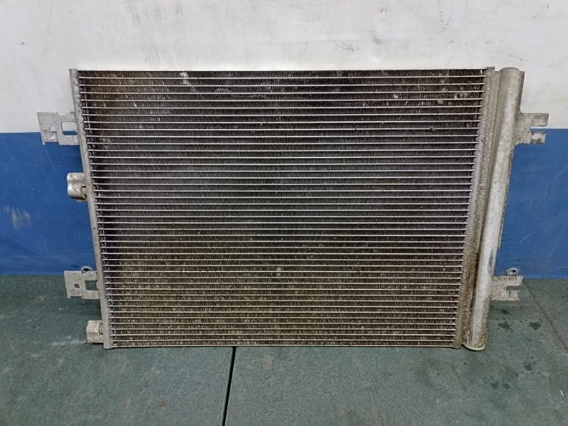 Радиатор кондиционера Nissan Almera 2013 921007794R G15 1.6 K4M490
