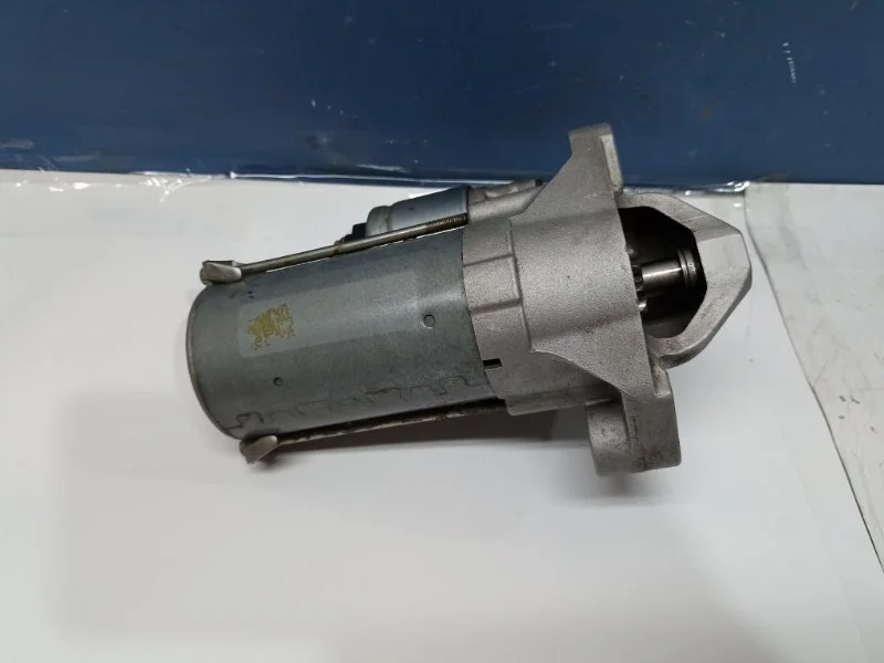 Стартер Renault Kaptur 2017 233002735R RBA 2.0 F4R410