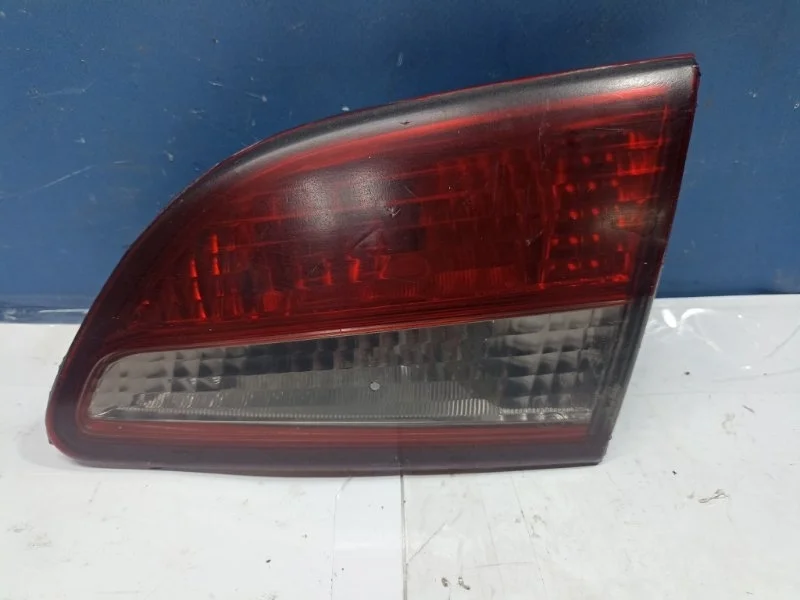 Фонарь внутренний Nissan Almera 2013 265504AA1A G15 1.6 K4M490, задний правый