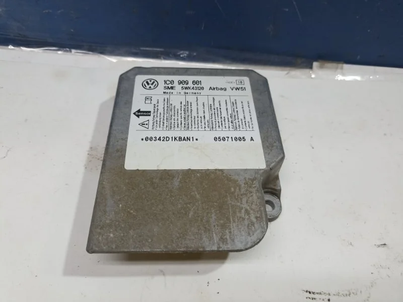 Блок Airbag Skoda Octavia 2007 1C0909601 A4 1.4 BCA