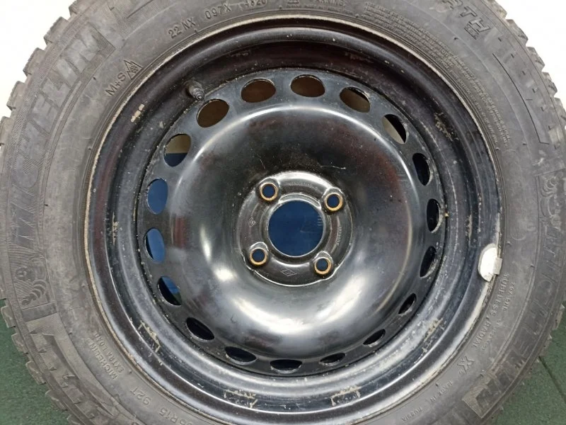 Диск штампованный Лада Ларгус 2017 403008751R R90