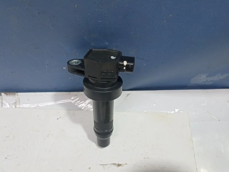 Катушка зажигания Kia Rio 2016 273012B010 UB 1.6 G4FC