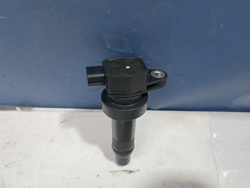 Катушка зажигания Kia Rio 2016 273012B010 UB 1.6 G4FC