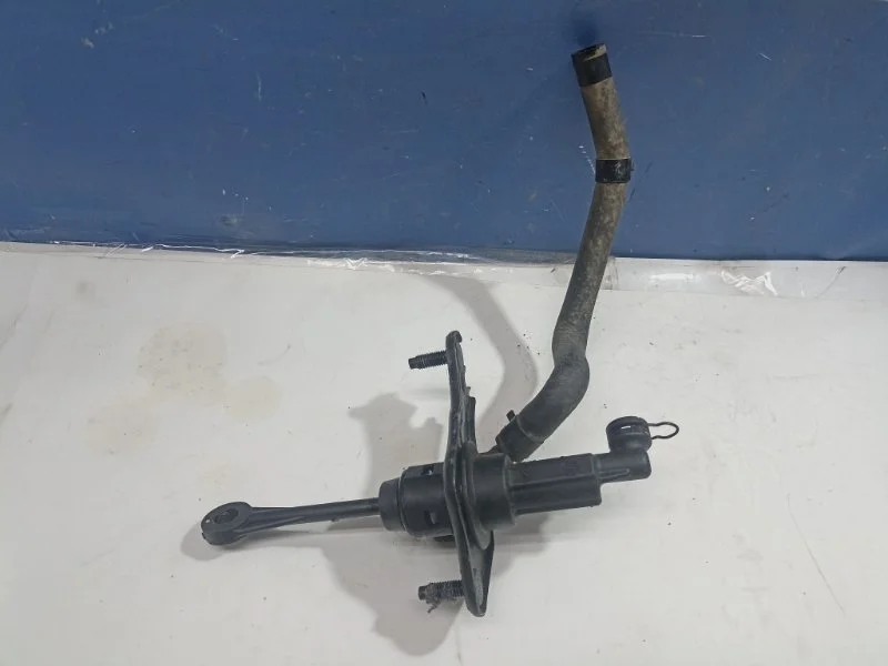 Цилиндр сцепления главный Kia Rio 2016 416101R100 UB 1.6 G4FC