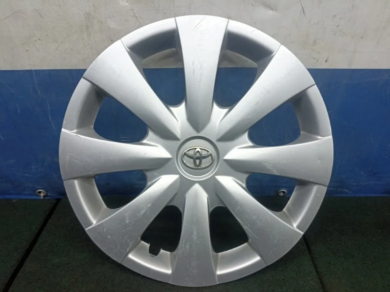 Колпак колесный Toyota Corolla 2012 4260212720 E150