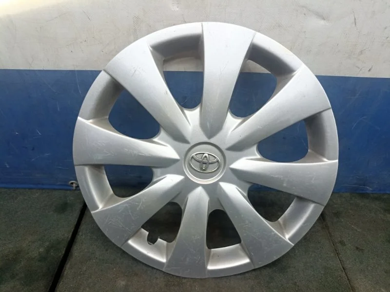 Колпак колесный Toyota Corolla 2011 4260212720 E150