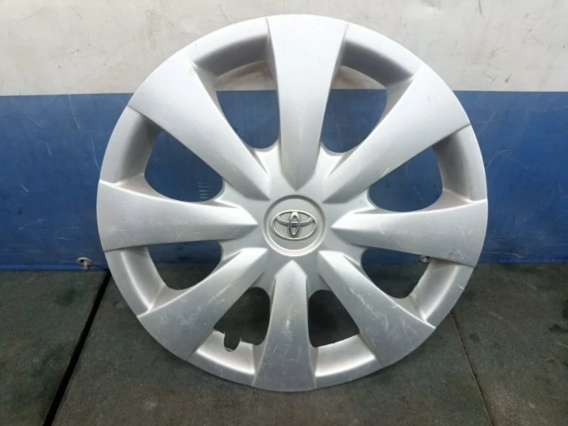 Колпак колесный Toyota Corolla 2011 4260212720 E150
