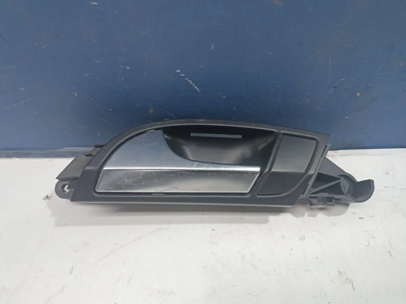Ручка двери внутренняя Audi Q7 2005 - 2015 4L0837019 4L, задняя левая