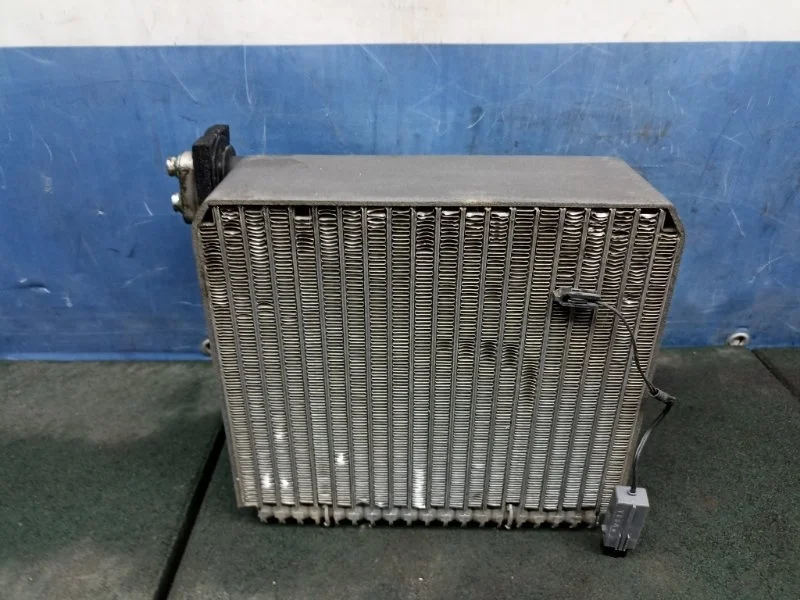 Испаритель кондиционера Hyundai Santa Fe 1 2002 9760738000 SM 2.7 G6BA