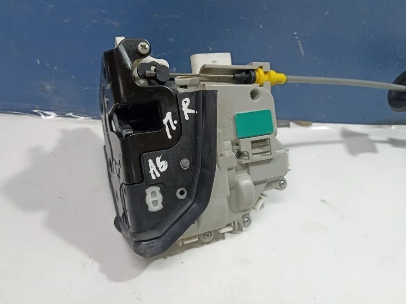 Замок двери Audi A5 2019 8X1837016C F53 2.0 CYMC, передний правый