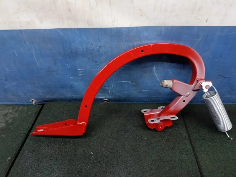 Петля багажника Audi A5 2019 8W6827301 F53 2.0 CYMC, левая