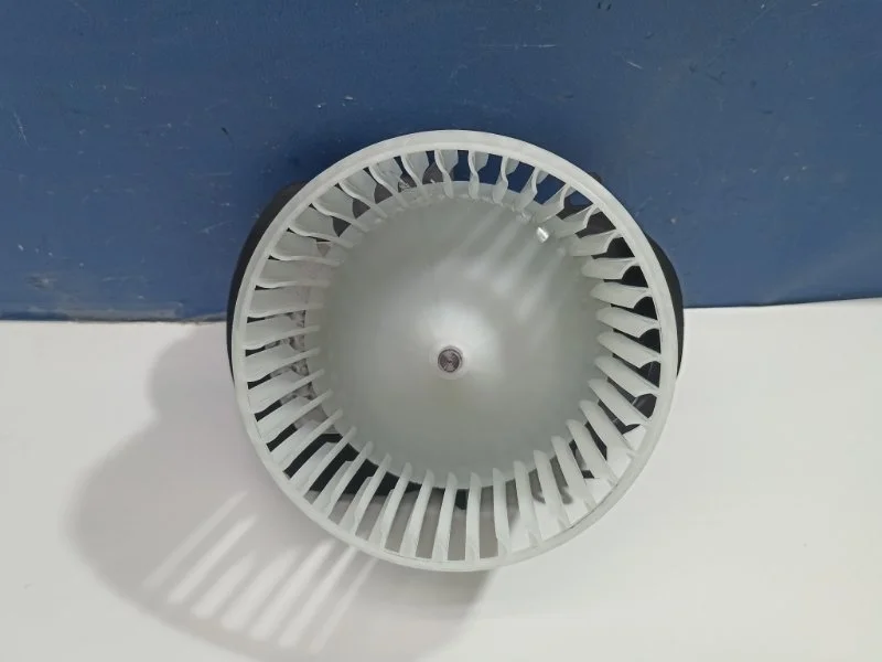 Моторчик печки Volkswagen Touareg PFN300 7P5