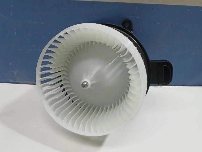 Моторчик печки Toyota Land Cruiser 200 PFN310