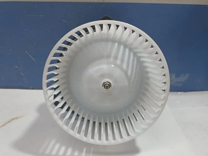 Моторчик печки Mitsubishi Pajero 4 ST7802A105