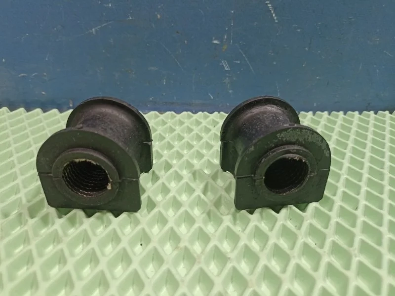 Втулка стабилизатора Ford Mondeo 3 2000-2007 TD1048W