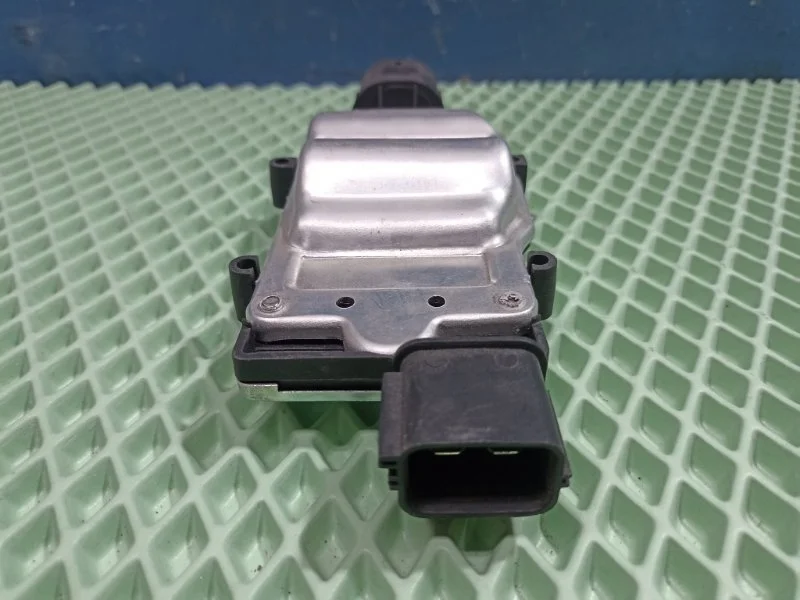 Блок управления вентилятором Ford Focus 3 1137328567