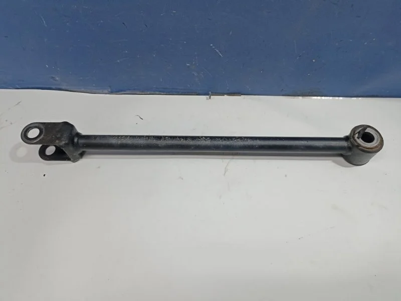 Рычаг подвески Renault Duster 1 2019 8200839124 HSA 2.0 F4R410, задний