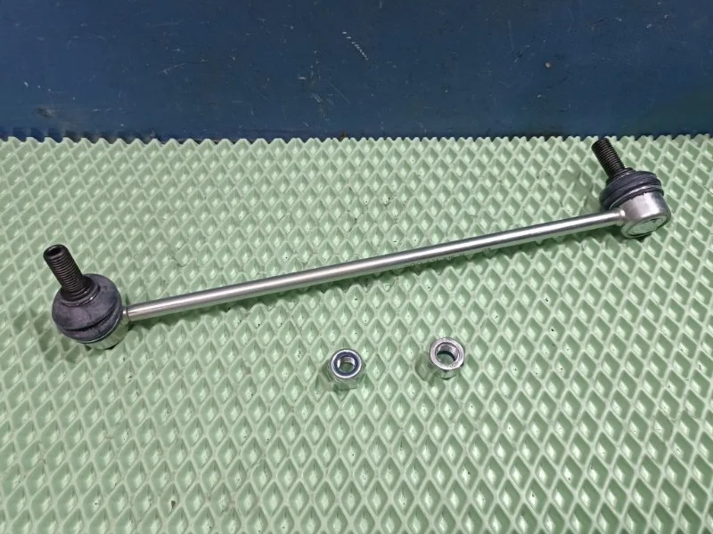 Стойка стабилизатора Audi A3 5Q0411315B