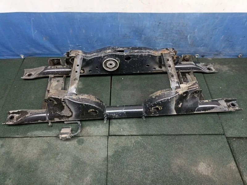 Подрамник Renault Duster 1 2019 554030064R HSA 2.0 F4R410, задний