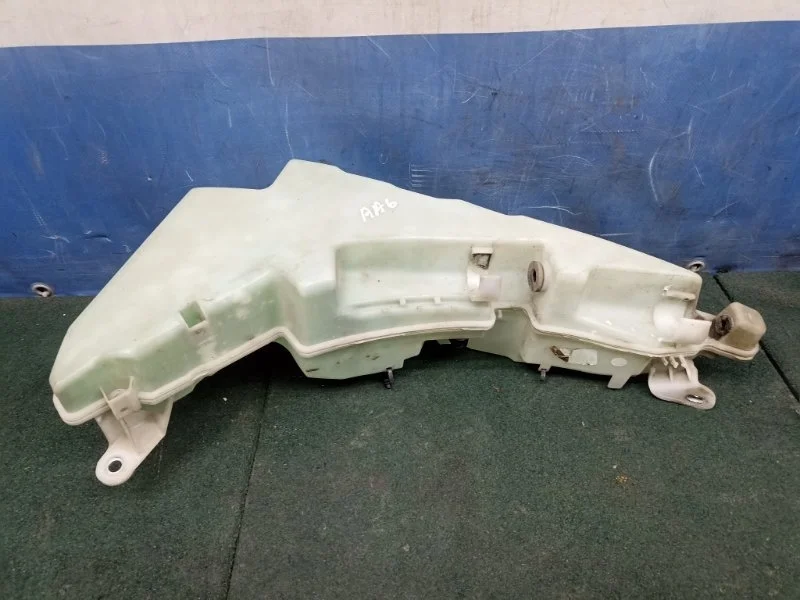 Бачок омывателя лобового стекла Audi A6 2005 4F0955453 4F2 3.0 BBJ
