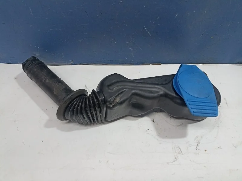 Горловина бачка омывателя Audi A6 2005 4F0955452A 4F2 3.0 BBJ