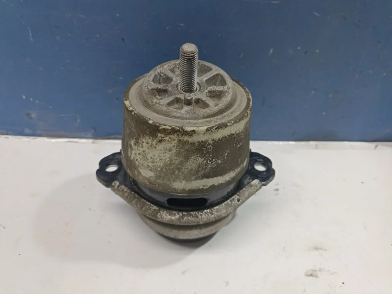 Подушка двигателя Audi Q7 2006 7L8199131A 4LB 3.0TDI BUG