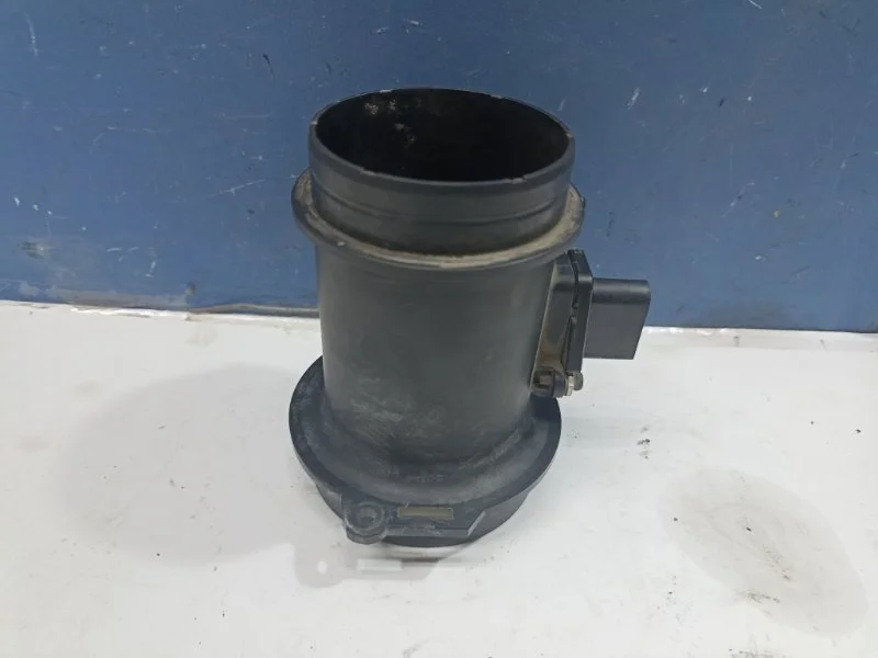 Датчик расхода воздуха Audi Q7 2006 06A906461G 4LB 3.0TDI BUG