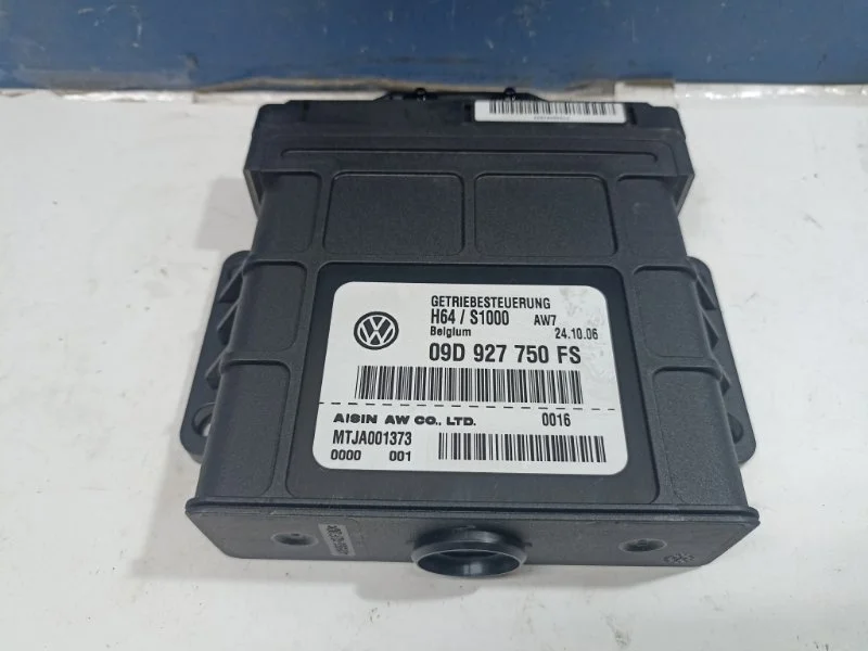 Блок управления АКПП Audi Q7 2006 09D927750FS 4LB 3.0TDI BUG