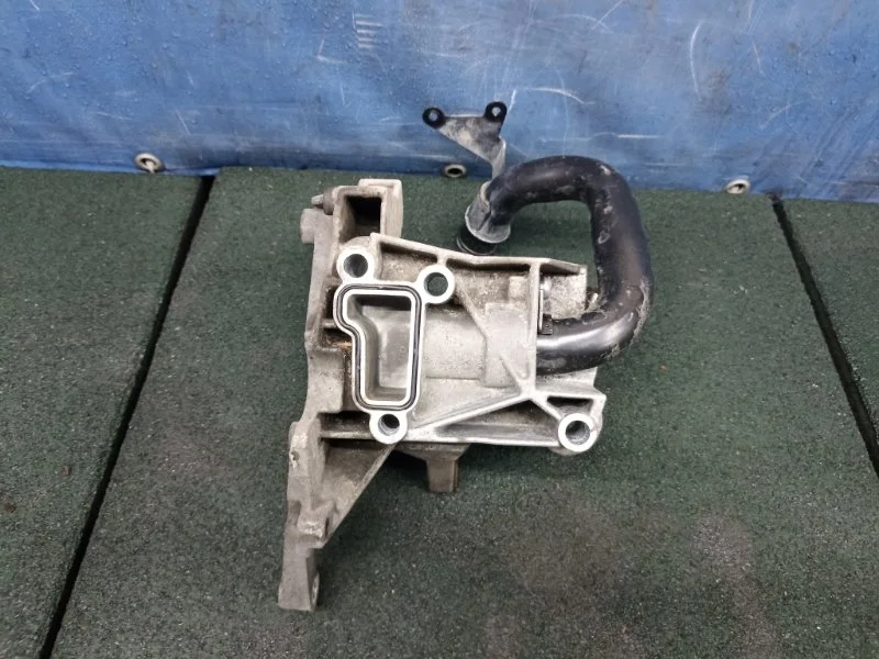 Кронштейн гидроусилителя руля Audi Q7 2006 059145167AE 4LB 3.0TDI BUG