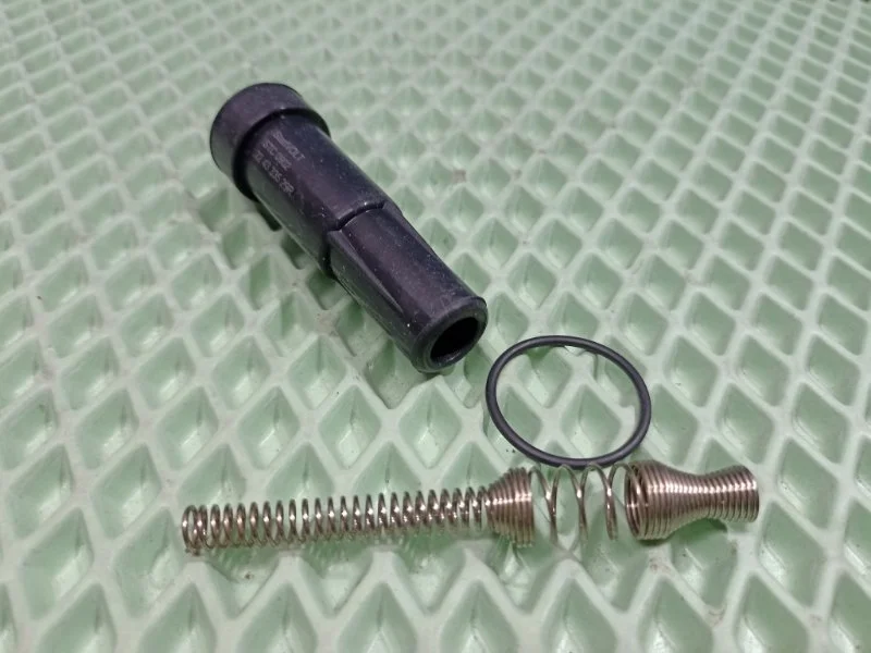 Наконечник катушки зажигания Lada Largus 2016 STC0902 K4M