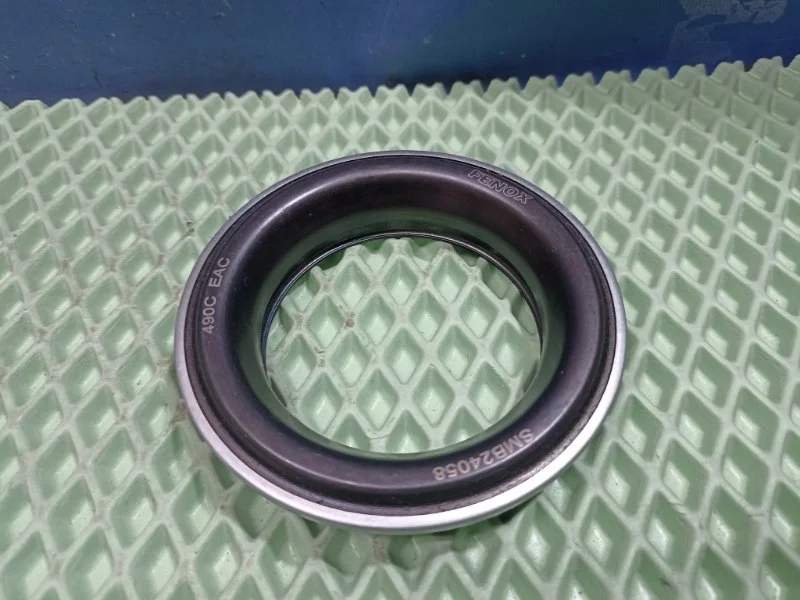 Опорный подшипник Kia Ceed 1 SMB24058