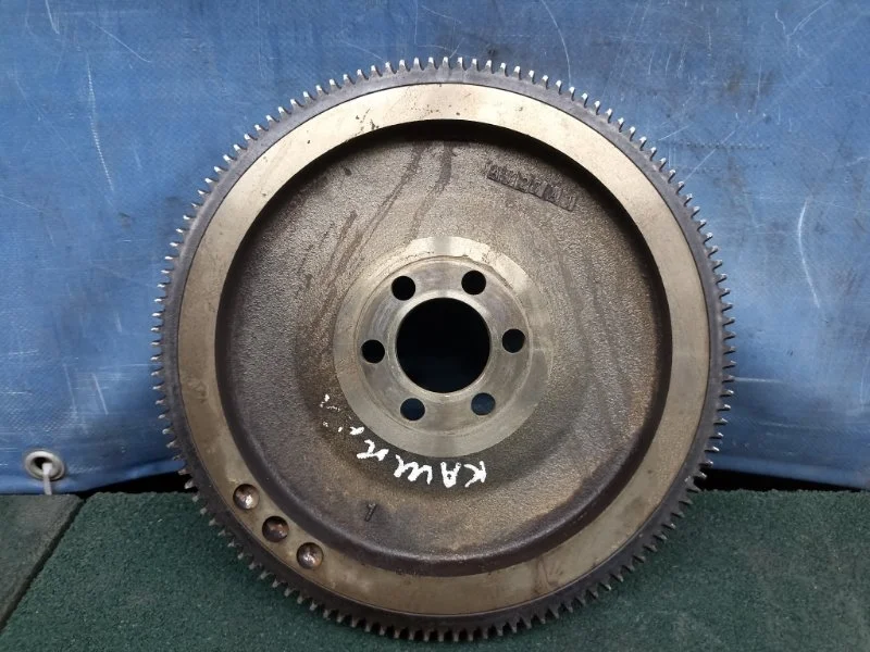 Маховик МКПП Nissan Qashqai J10 2006 - 2014 12310EE000 1.6 HR16DE