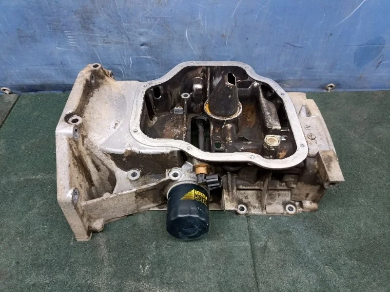 Полуподдон Nissan Qashqai 2006 - 2014 11110BC20A J10 1.6 HR16DE