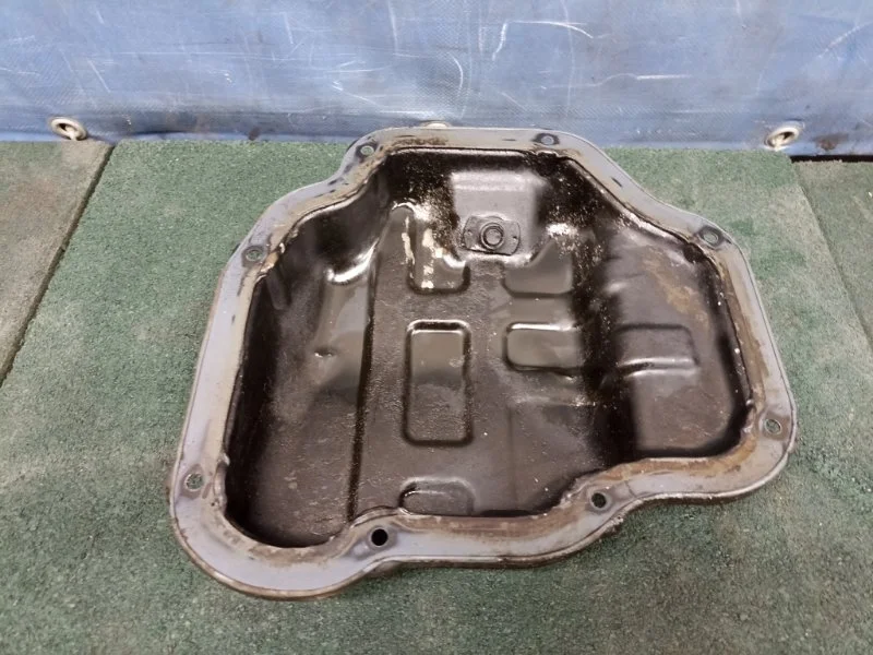 Поддон двигателя Nissan Qashqai 2009 11110BC21B J10 1.6 HR16DE