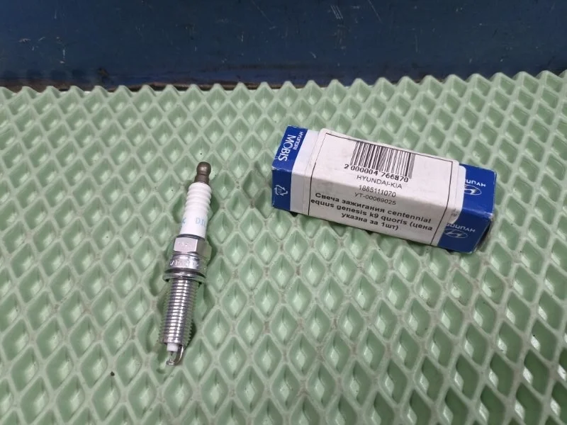 Свеча зажигания Hyundai Genesis 2017 1885111070 DH 3.8 G6DJ