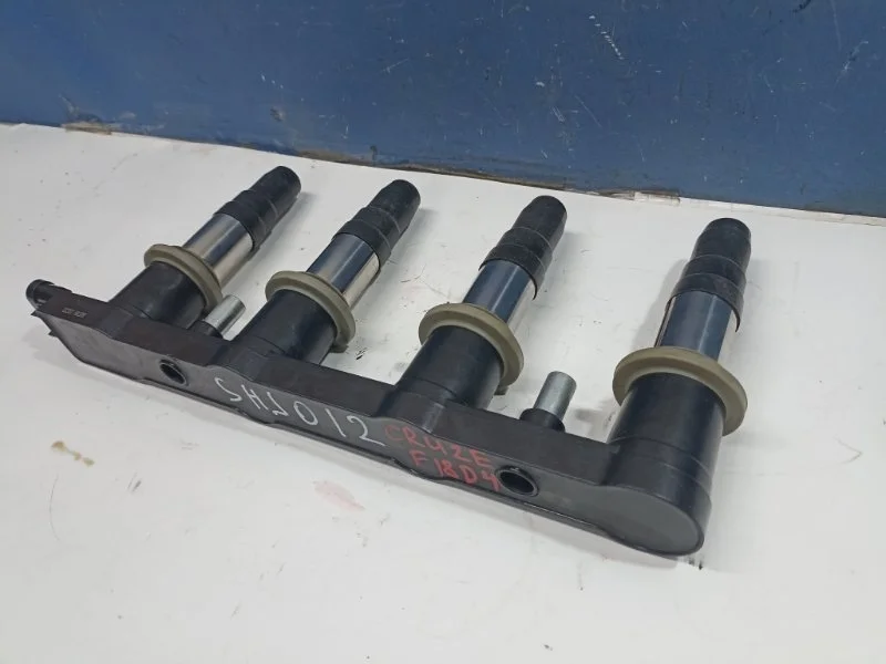 Катушка зажигания Chevrolet Cruze 2014 96476979 J300 1.8 F18D4