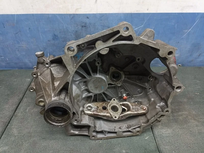 Корпус МКПП Volkswagen Golf 5 2003-2009 0AF300041E 1.6 BSE