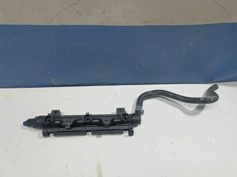 Рампа топливная Skoda Fabia 2004 03E133320 1.2 AZQ